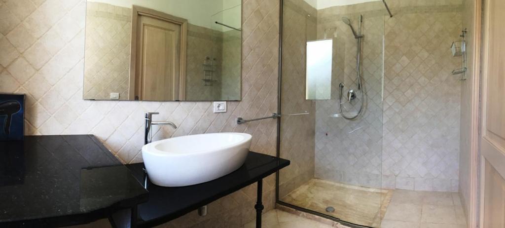 Villa Florida - Prestige Exclusive Rooms & Luxury Villas San Teodoro  Δωμάτιο φωτογραφία